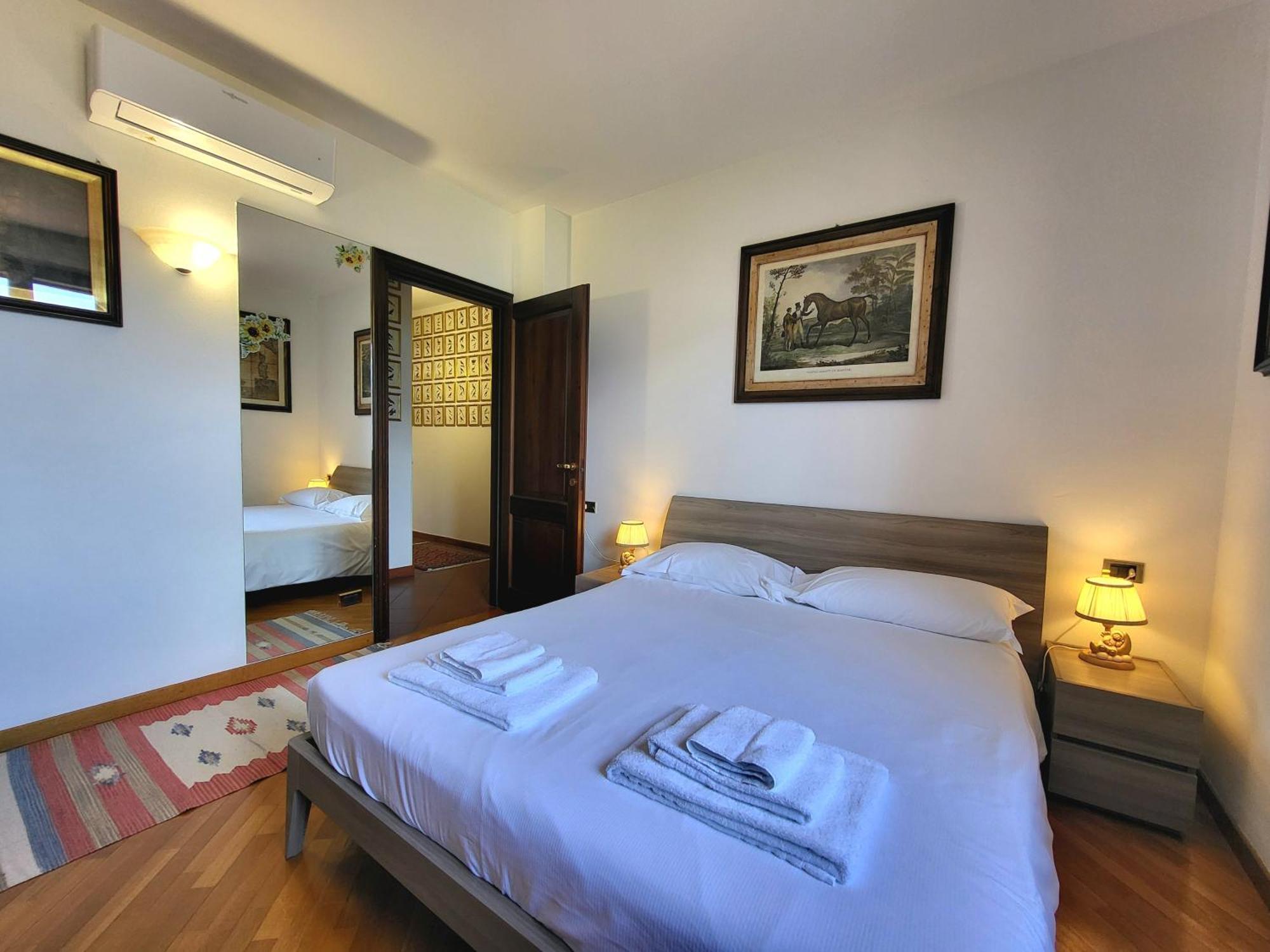 Casa Intignano - Appartamento Con Terrazzo Vista Lago تريميتْسّو المظهر الخارجي الصورة